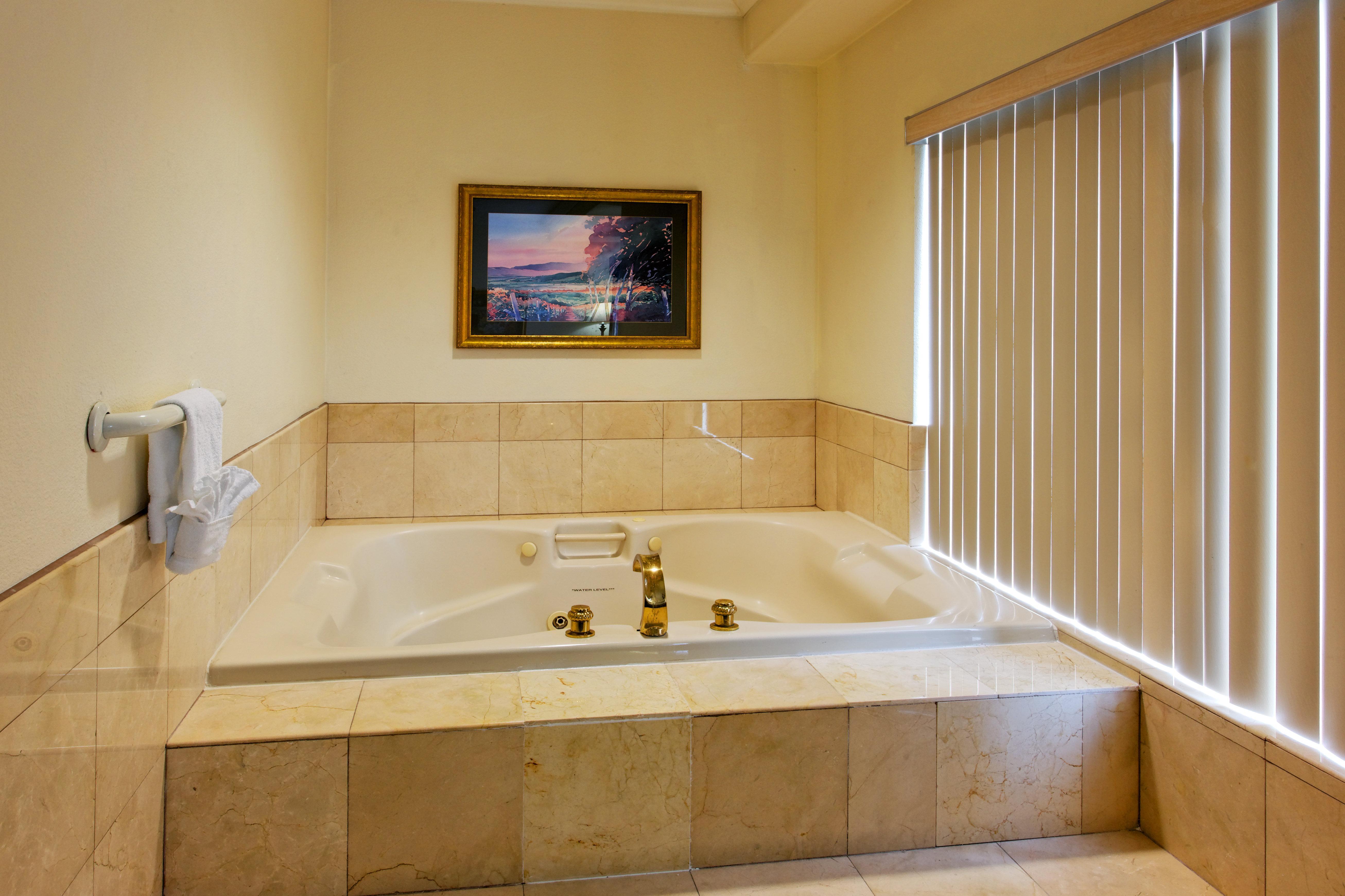 Hotel Express - Richmond Area By Ihg 3*