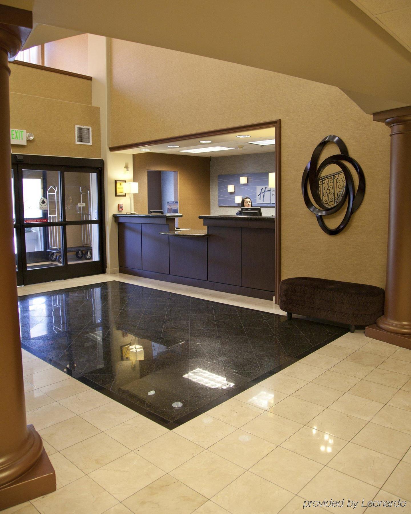 Express - Richmond Area By Ihg Hotel