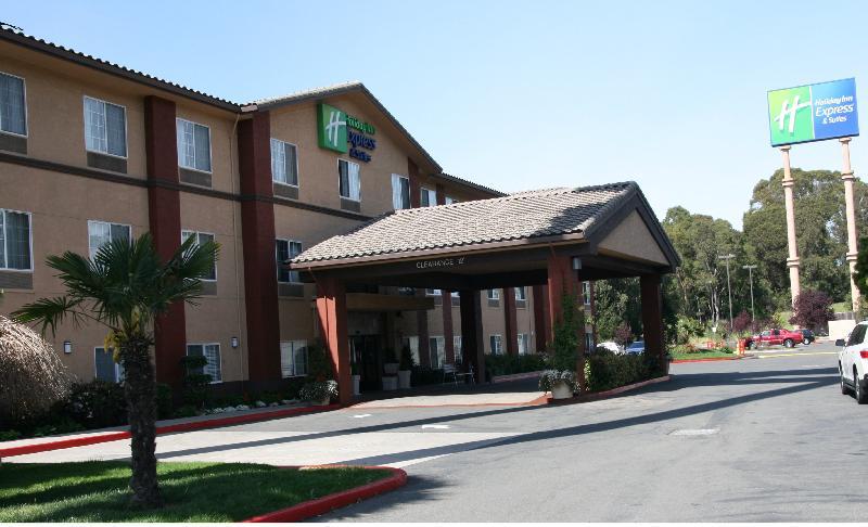 Express - Richmond Area By Ihg Hotel 3*